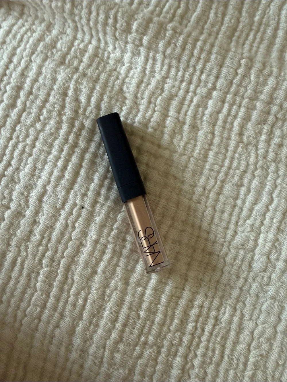 NARS Mini Radiant Creamy Concealer makeup
